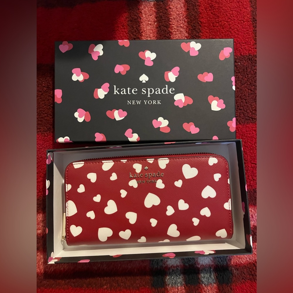 Kate Spade staci heart pop printed boxed large continental wallet